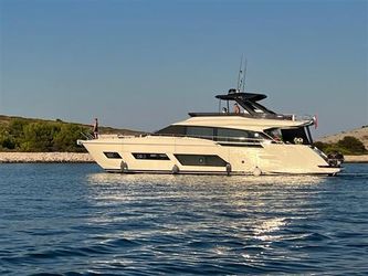 66' Ferretti Yachts 2021